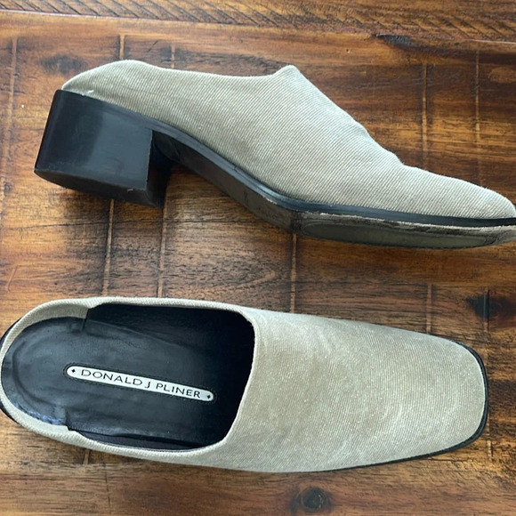 Donald J Pliner Mules Square Toe Heels Womens Sz 7 Beige Tan - Picture 3 of 16